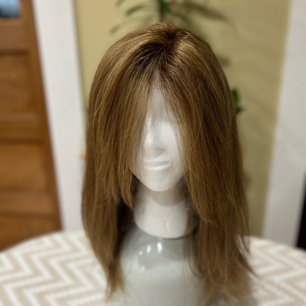 ✨ NEVER WORN – Blonde Premium Human Hair Wig ✨